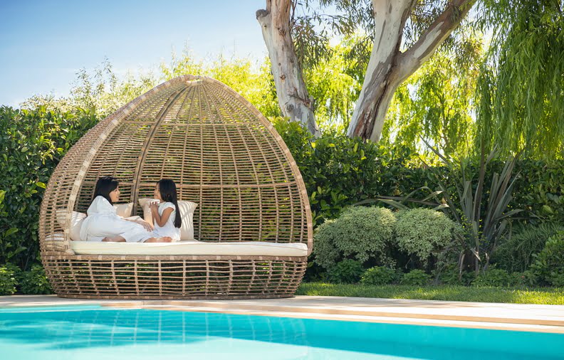 Sani Asterias _ Mother and Daughter in the Three Bedroom Deluxe Suite Private Pool _792x506